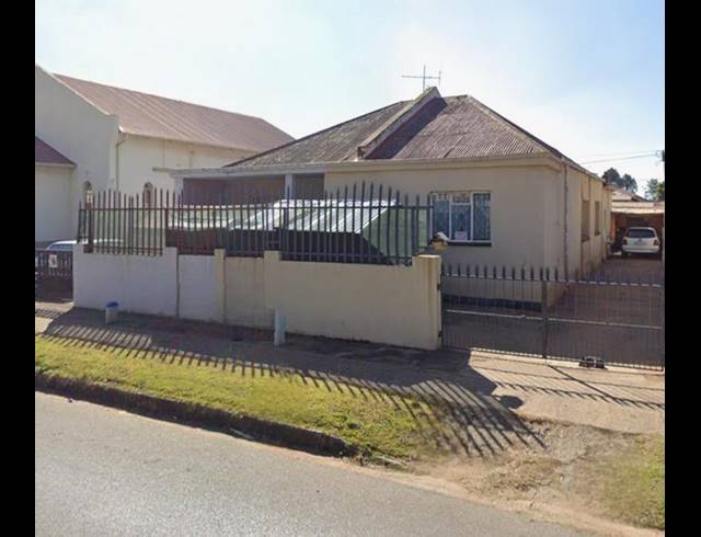 5 BEDROOM HOUSE FOR SALE IN SPRINGS CENTRAL